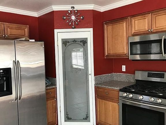 3rd image of 10623 Plainfield St