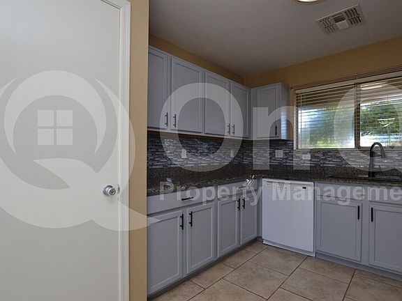 3rd image of 2370 E Hazeltine Way