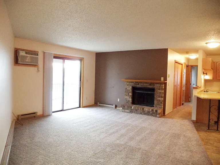 Colton Heights — Photo 14
