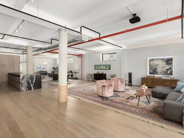 138 West 17th Street image 1 of 14