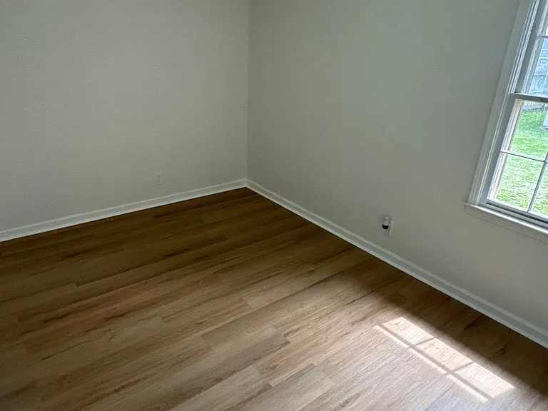 1814 Oakwood Dr — Photo 23