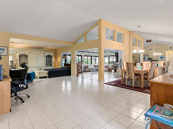 4th image of 5531 Lakeview Mews Terrace