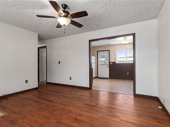 4th image of 7884 Pegler Blvd