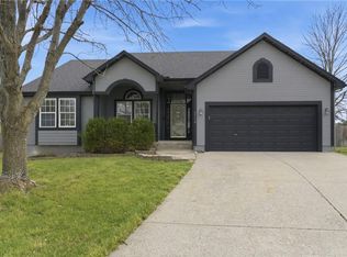 3716 NW Anchor Ct, Blue Springs, MO 64015