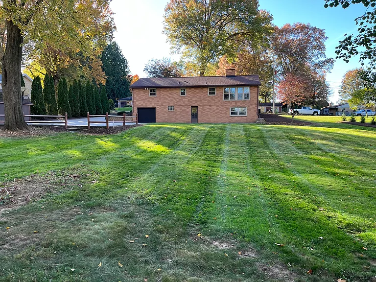 Valley View Dr — Photo 14