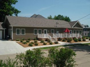 301 N Jefferson St #B, Robinson, IL 62454