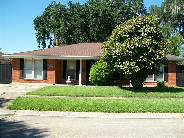 1st image of 2244 Suwanee Dr