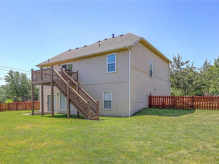 15619 S Brougham Dr — Photo 7