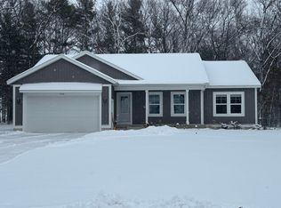 7736 Foxtail Ct, Whitehall, MI 49461