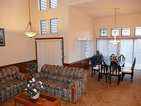 Living Room/Dining Room