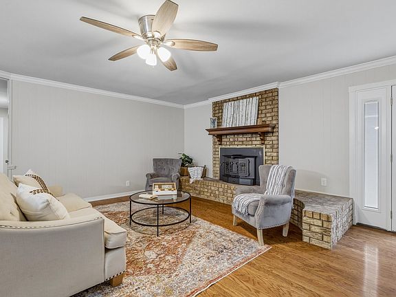 5th image of 22 Southlake Dr
