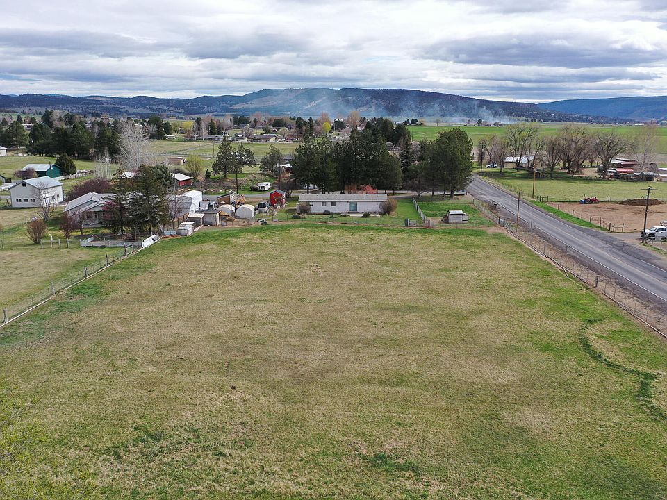 1st image of 2153 NE Sunset View Ln