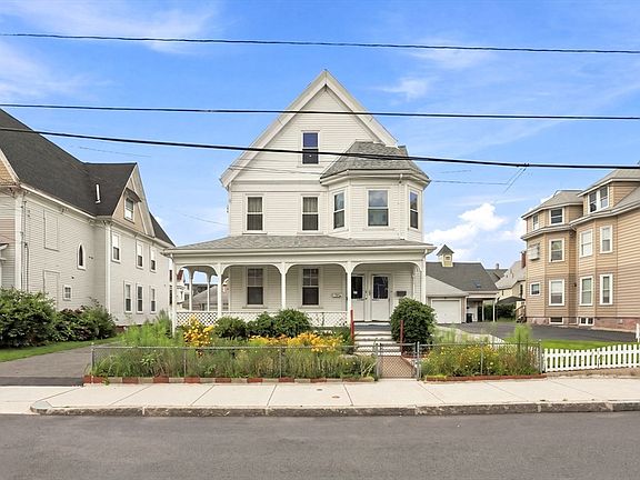 2nd image of 56 Lincoln St