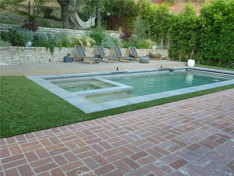 1094 Acanto Pl — Photo 9