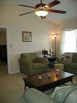 2nd image of 114 Farmview Ln