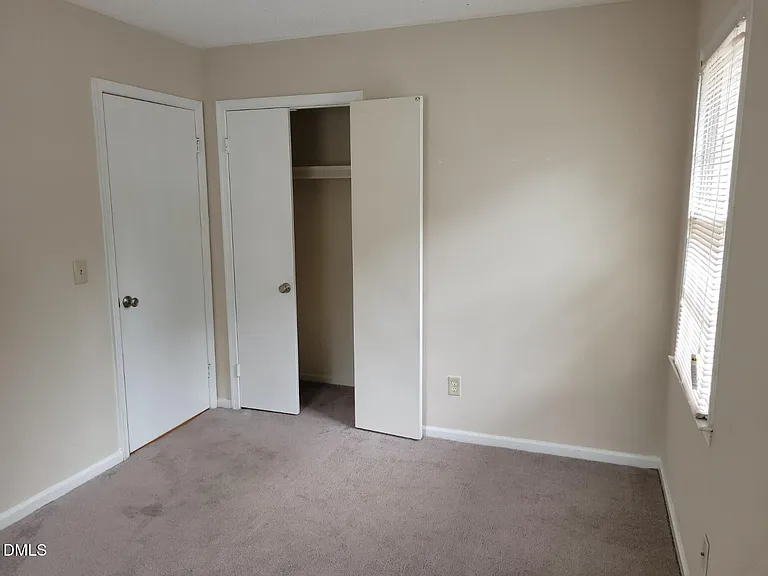 304 Holtz Ln — Photo 18