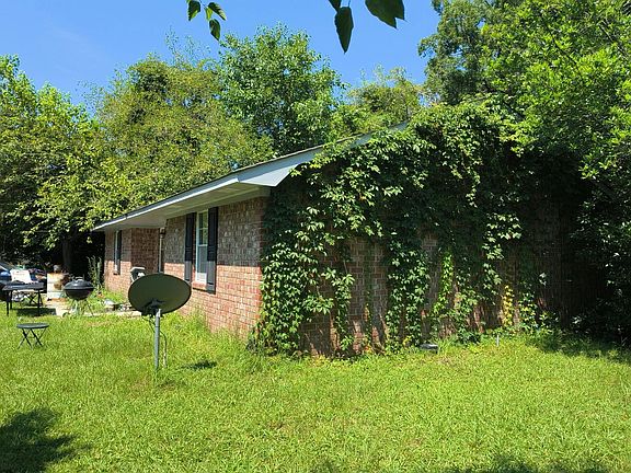 2nd image of 101 Shamrock Dr