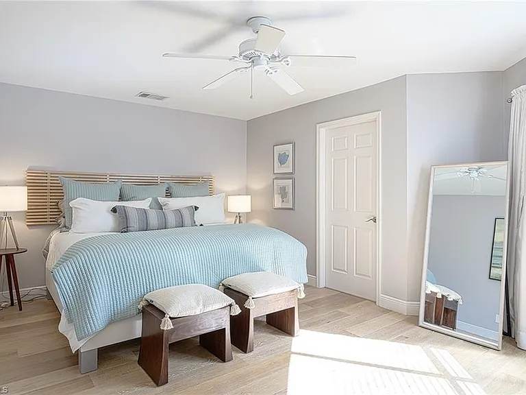 589 Beachwalk Cir #P-203 — Photo 11