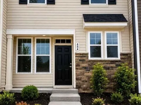 484 Channel Drop Dr, Clayton, NC 27520