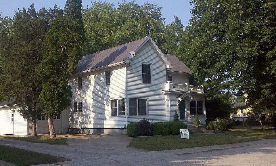 1st image of 216 W Barnes Ave