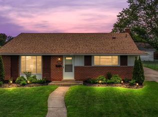 6460 Sunset St, Garden City, MI