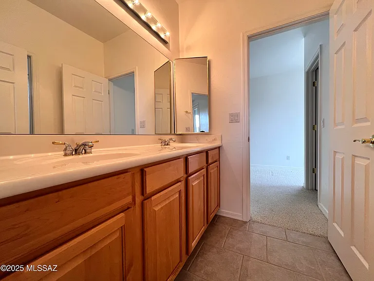 7449 E Ridge Point Rd — Photo 28