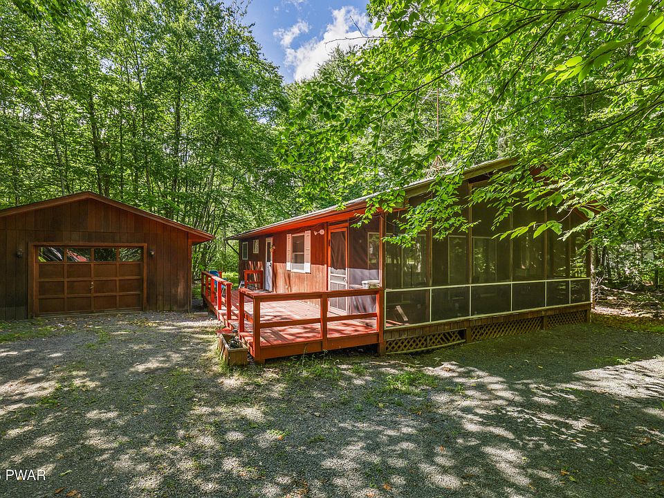 1st image of 132 Pommel Dr