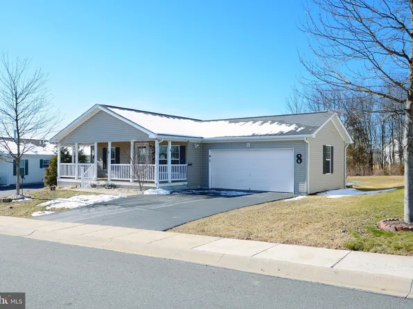 8 Middlemarch Rd, Douglassville, PA 19518