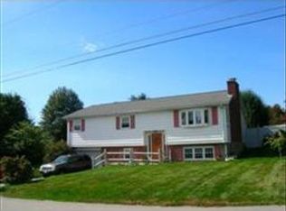 11 Kennedy Dr, Dudley, MA 01571