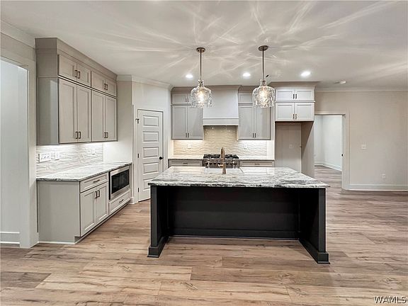 4th image of 9595 Crete Cir