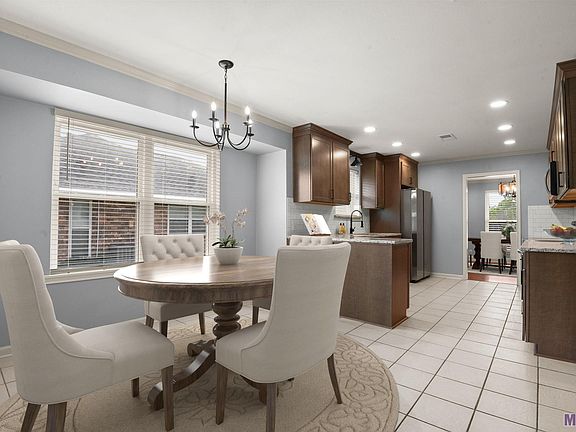 3rd image of 15849 Malvern Hill Ave