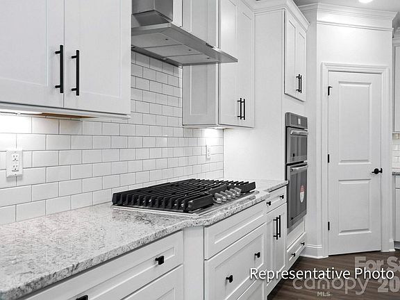 7th image of this home