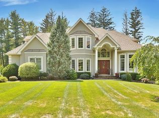 2 Divot Pl, Montebello, NY 10901