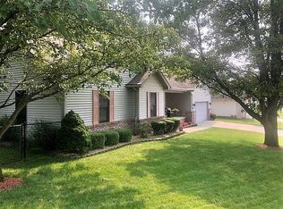 3751 Valley Dr, Columbus, IN