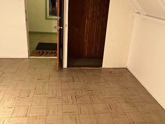 5th image of 4410 S Rockwell St #3