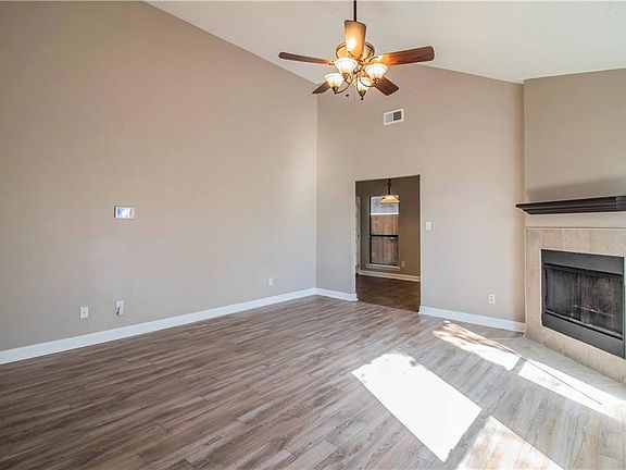 4th image of 4713 Wineberry Dr
