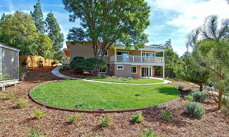 1st image of 1014 Hacienda Dr