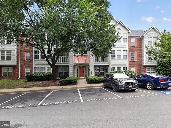 3rd image of 10100 Ridge Manor Ter #5000-L