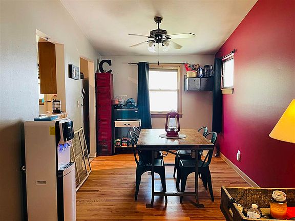 5th image of 1221 Bedford Ln