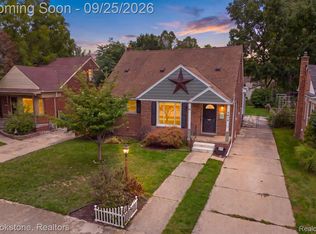 9648 Cavell St, Livonia, MI 48150