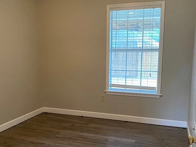 614 Acorn Ln — Photo 14