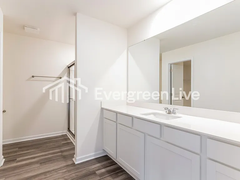 150 Snowdrop Ave — Photo 8