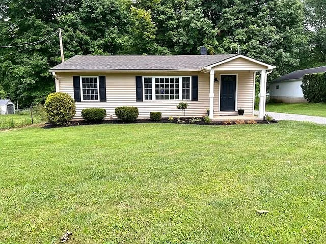 2804 N Eby Dr photo 1