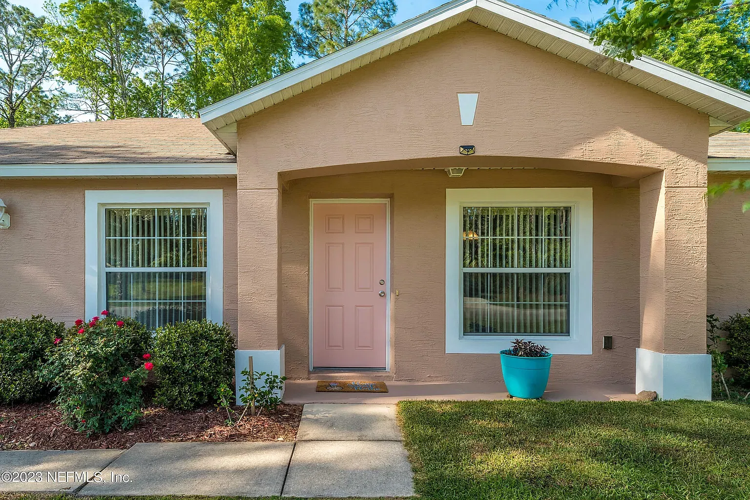 3 bed, 1564 sqft, $1,900 — Photo 4