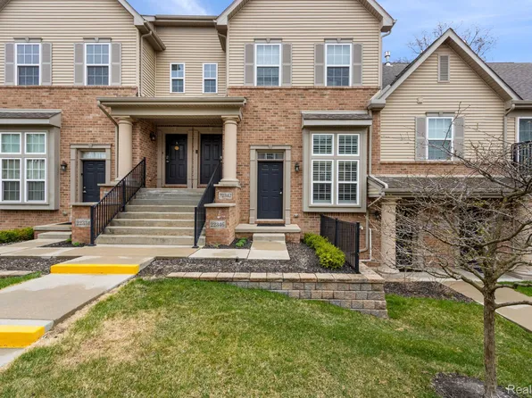 22346 Abbey Ln, Dearborn, MI 48124
