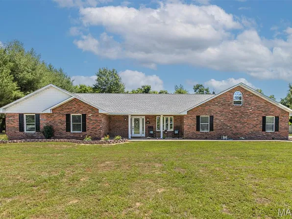106 Heather St, Bertrand, MO 63823