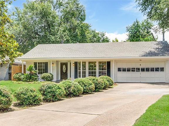 3rd image of 6 Laurenhurst Ct