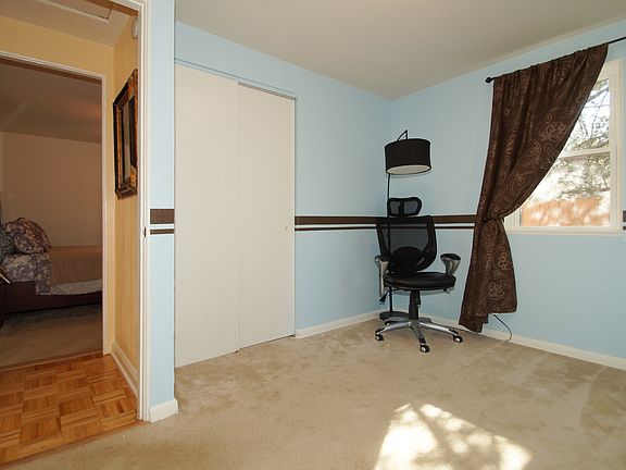 2nd image of 1582 W Cedar Ave