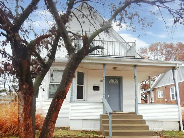 9113 Delphine Ave, Saint Louis, MO 63114
