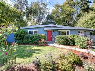 2425 SW 103rd St, Seattle, WA 98146